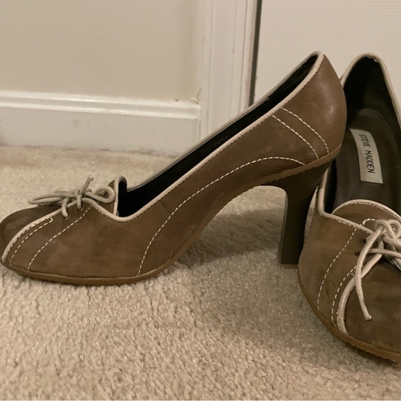 Army green Steve Madden heels- size 7.5 - Picture 2 of 6